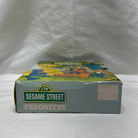 Sesame Street Books - Picture 4 of 16